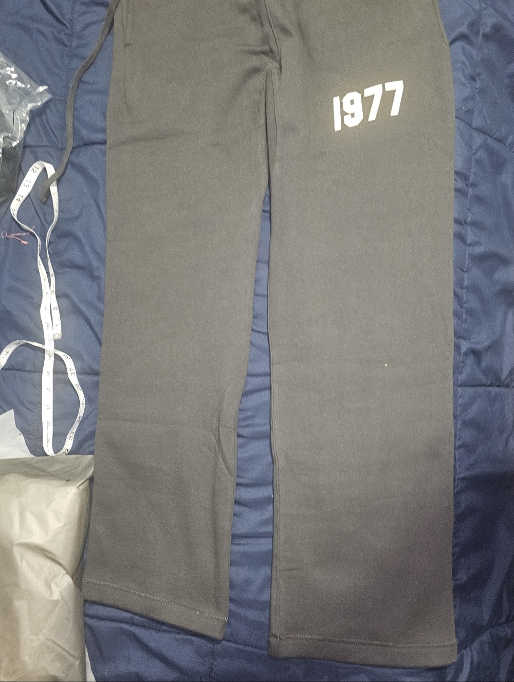 1977 Sweats ESSENTIAL